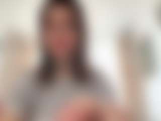 GeneviveClaybron's Live Sex Cam Show