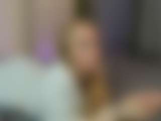 GlimmerSaffron's Live Sex Cam Show