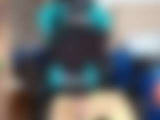 GoldenGoddess38's Live Sex Cam Show