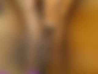 GoldenGoddess38's Live Sex Cam Show