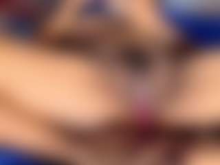 GoldenGoddess38's Live Sex Cam Show