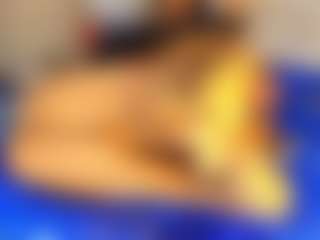 GoldenGoddess38's Live Sex Cam Show