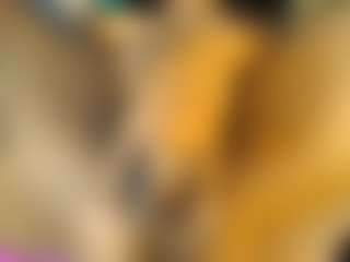 Live cam show with GoldenGoddess38 - Tittyfuck on livesexfox.com