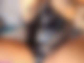 GoldenGoddess38's Live Sex Cam Show