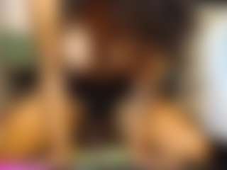 GoldenGoddess38's Live Sex Cam Show