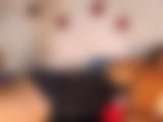GoldenGoddess38's Live Sex Cam Show