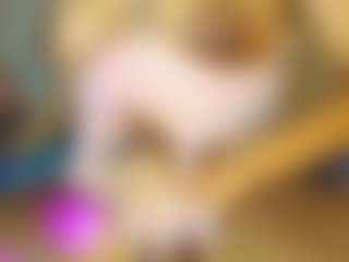 Live cam show with GoldenGoddess38 - Middle Aged on Taboo Cams XXX