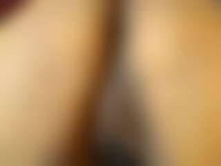 Live cam show with GoldenGoddess38 - Tittyfuck on Free Soda