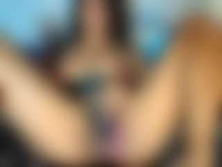 Live cam show with GoldenGoddess38 - Double Penetration on Dolls Live