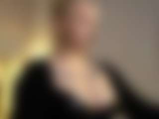 Live cam show with heynoirsam - Joi on Camsoda