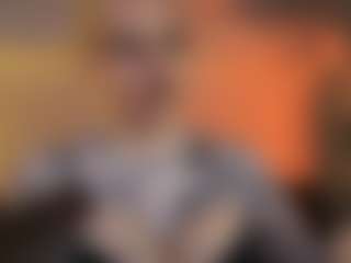 Live cam show with heynoirsam - Green Eyes on StripNow