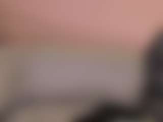 Live cam show with JuliaBanks - Brown Eyes Red Hair on AdultVida.com