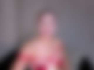 Live cam show with JuliaBanks - Red Hair Teen (18+) on Instabang
