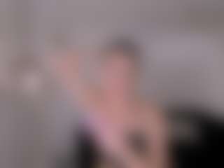 Live cam show with KeylaPalmer - Camel Toe on Soda Cam