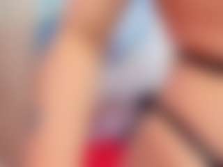 Kimmbberlyy19's Live Sex Cam Show
