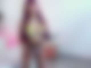 Live cam show with kolyn-tay - Red Hair MILF on AdultVida.com