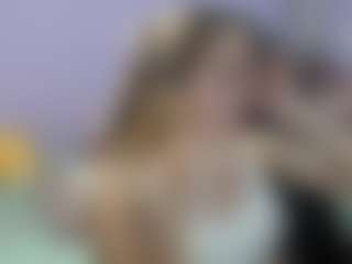 Live cam show with LulaMl - Blonde Hair on studioflirtlive.com