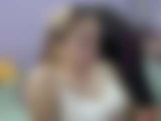 Live cam show with LulaMl - Blonde Hair on Soda Cam
