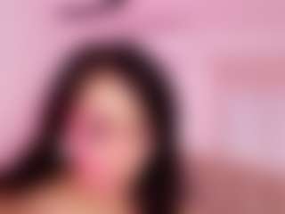 Live cam show with malaia-thompson - Brown Eyes on livesuperchat.net