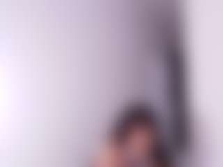 Live cam show with malaia-thompson - Young Adult on Uber Horny