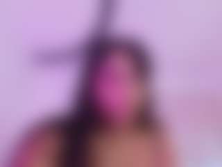 Live cam show with malaia-thompson - Brown Eyes on livesuperchat.net
