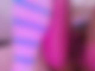 Live cam show with malaia-thompson - Colombia on CamwithHer