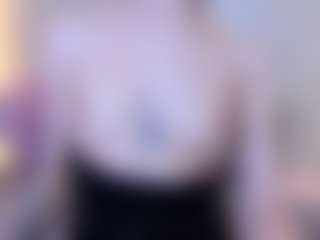 miia-greey's Live Sex Cam Show