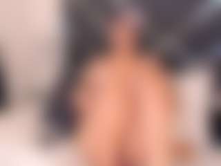 Live cam show with molycoper - Smoking on Camsoda