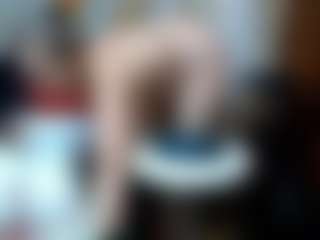 Live cam show with Olgusha - Gray Eyes on Camsoda