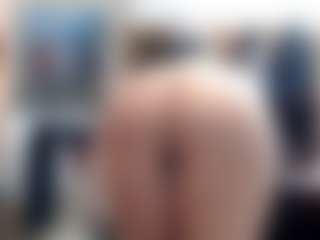 Live cam show with Olgusha - Granny MILF on Uber Horny