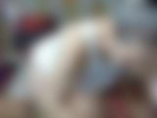 Live cam show with Olgusha - Gray Eyes on livesuperchat.net
