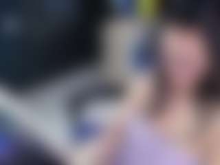 Live cam show with SamanthaRoxxe - Average on liverealitysex.com