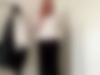 ToshikoBugett's Live Sex Cam Show