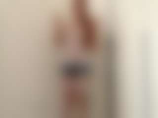 ToshikoBugett's Live Sex Cam Show