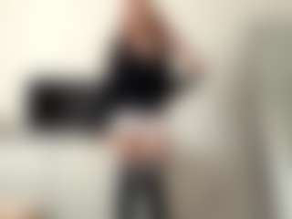 ToshikoBugett's Live Sex Cam Show