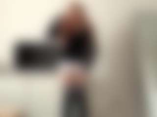 ToshikoBugett's Live Sex Cam Show