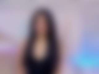 Live cam show with victoria-tay - Raven Hair on CamwithHer