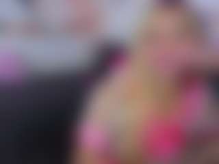 Live cam show with angelinefocus - Blowjob on WildCum