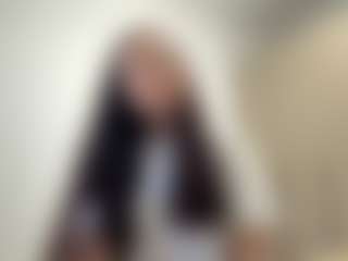 Giulia's Live Sex Cam Show