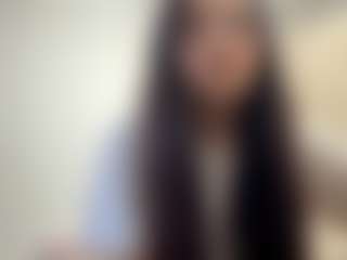 Giulia's Live Sex Cam Show