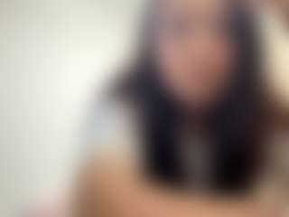 Giulia's Live Sex Cam Show