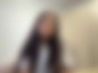 Giulia's Live Sex Cam Show