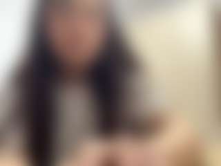 Giulia's Live Sex Cam Show