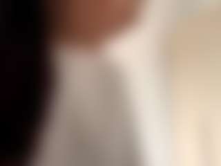 Giulia's Live Sex Cam Show