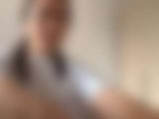 Giulia's Live Sex Cam Show