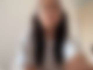 Giulia's Live Sex Cam Show