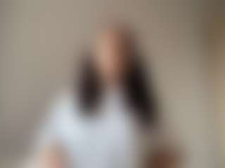 Giulia's Live Sex Cam Show