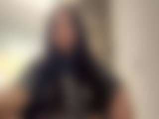 Giulia's Live Sex Cam Show