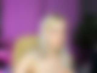 Live cam show with Gretchen-Moll - New Shaved Pussy on Camming Site