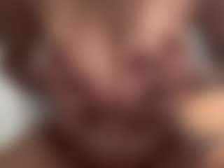 Hotmelelo's Live Sex Cam Show
